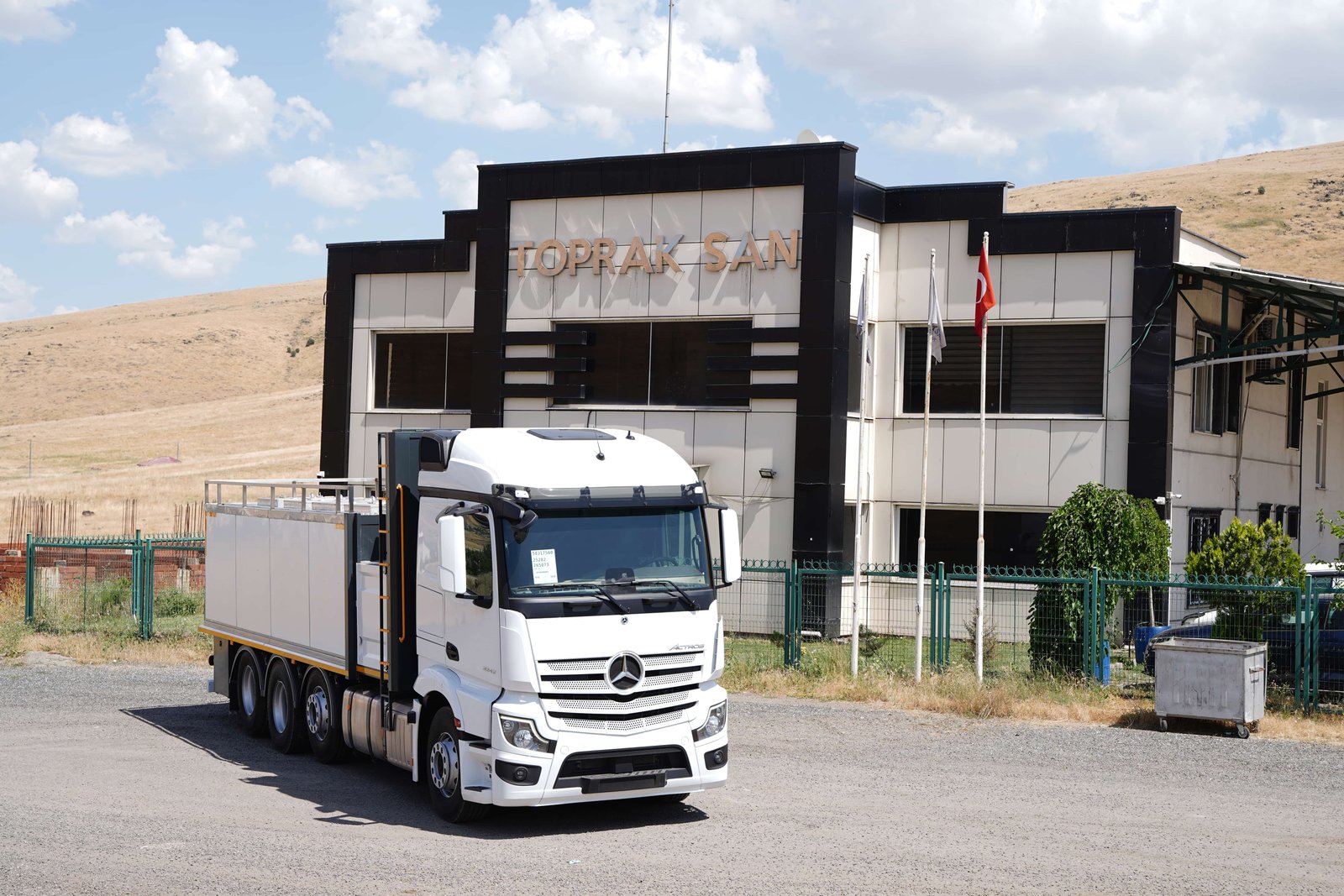 Topraksan Canlı Balık Taşıma Aracı